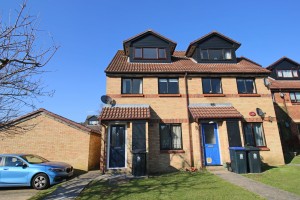 Maypole Road Taplow Buckinghamshire - Photo 1