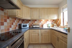 Maypole Road Taplow Buckinghamshire - Photo 2