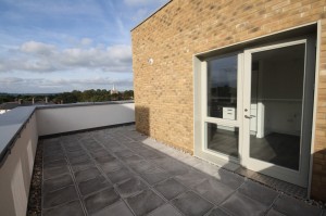 Kidwells Close Maidenhead Berkshire - Photo 3