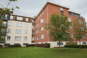 Kingsquarter Maidenhead Berkshire - Photo 1