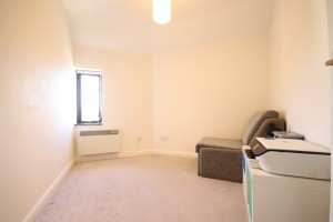 Close To Town & Station, Maidenhead - Photo 8