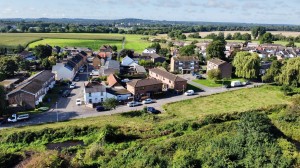 Eton Wick, Windsor - Photo 2