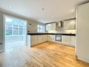 Altwood Road, Maidenhead, Berkshire - Photo 8