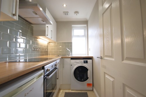 CLOSE TO TOWN & STATION,  