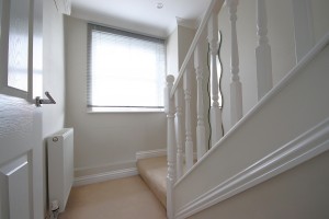 CLOSE TO TOWN & STATION, MAIDENHEAD - Photo 10