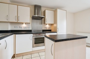 Kingsquarter, Maidenhead - Photo 7