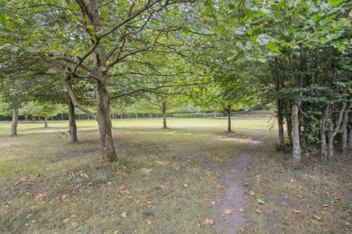 Hunt's Lane,  Maidenhead 