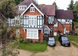 Ray Park Avenue, Maidenhead, Berkshire - Photo 1