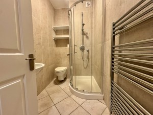 Ray Park Avenue, Maidenhead, Berkshire - Photo 5