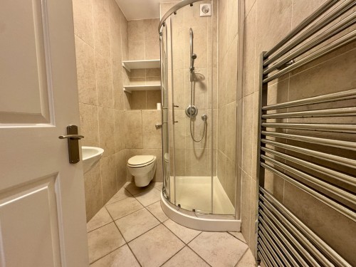 Ray Park Avenue,  Berkshire 