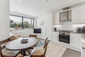 Vanwall Road, Maidenhead - Photo 4