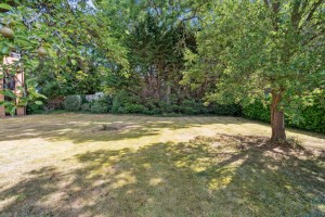 CLOSE TO TOWN & STATION, Maidenhead - Photo 12