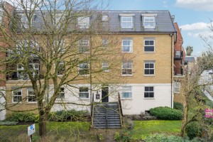 Oldfield Road, Maidenhead - Photo 13