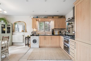 Boulters Court, Maidenhead - Photo 9