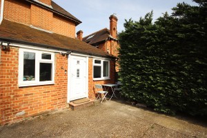 River Area, Maidenhead - Photo 2